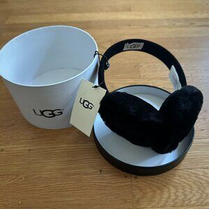 UGG Earmuffs Genuine Real Fur Dyed Shearling Sheepskin NWT AUTHENTIC BLACK